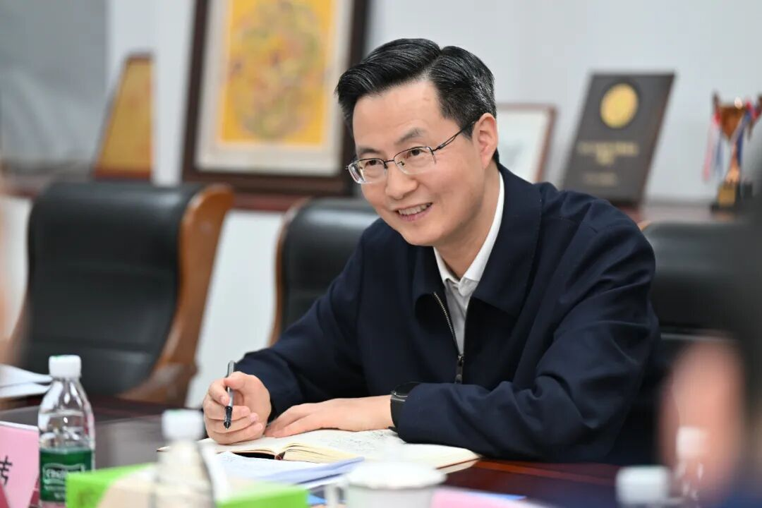 嘉兴市委书记陈伟调研南京市嘉兴商会